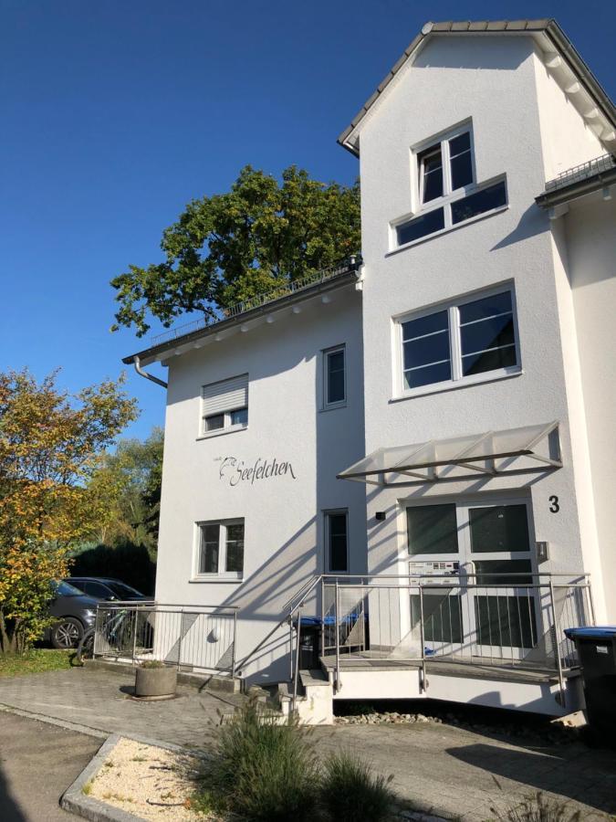 Ferien-Apartment Seewiesen Mit Privatstrand Friedrichshafen Bagian luar foto